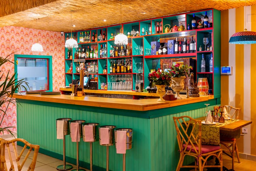Restaurante India House — Restaurante, Zona Este