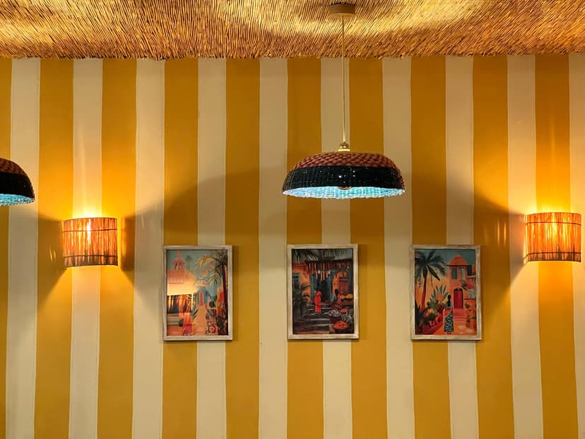 Restaurante India House — Restaurante, Zona Este