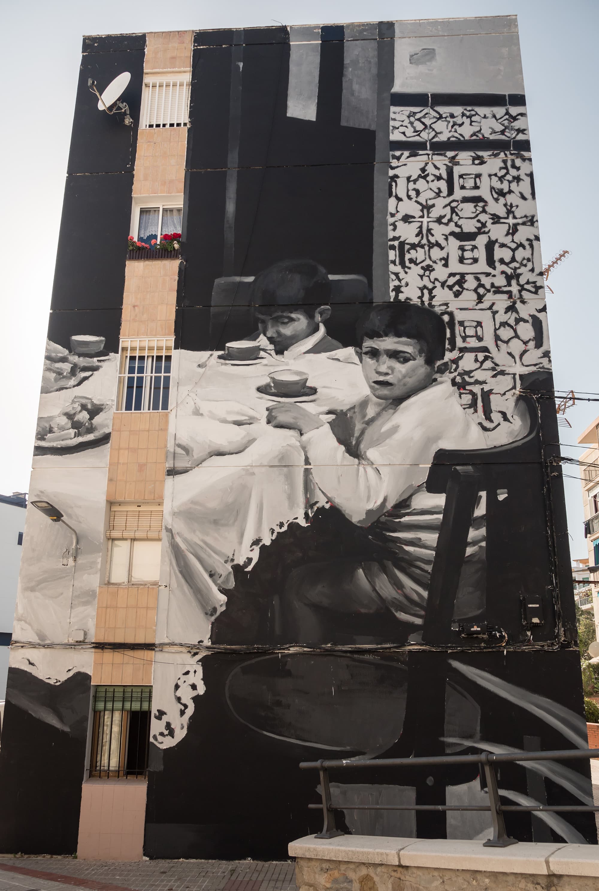 Mural "Sin Título" de Alejandro Gambín Vicente en Estepona