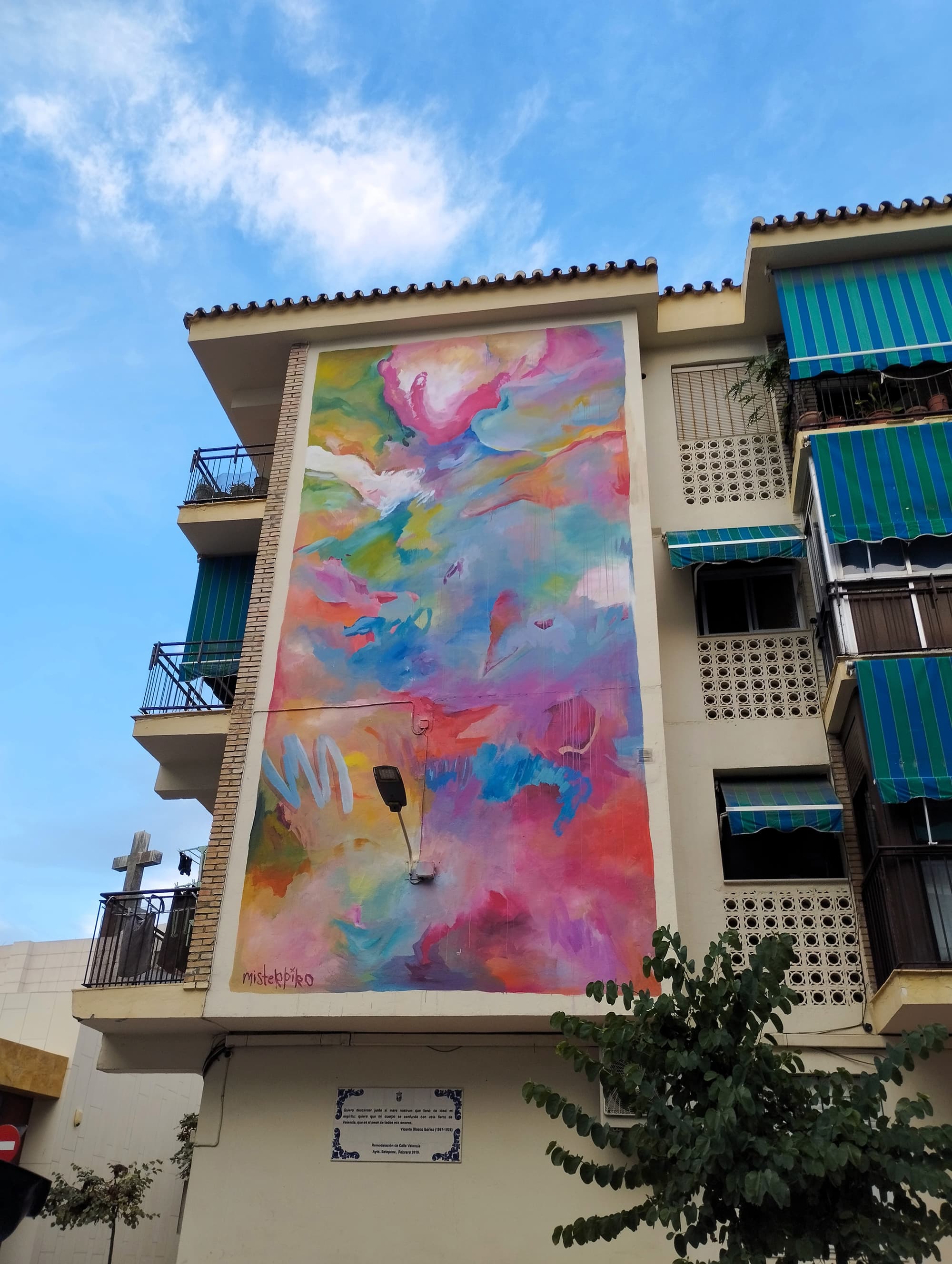 Mural "Sin Título" de Andrés Sánchez Ocaña "Misterpiro" en Estepona