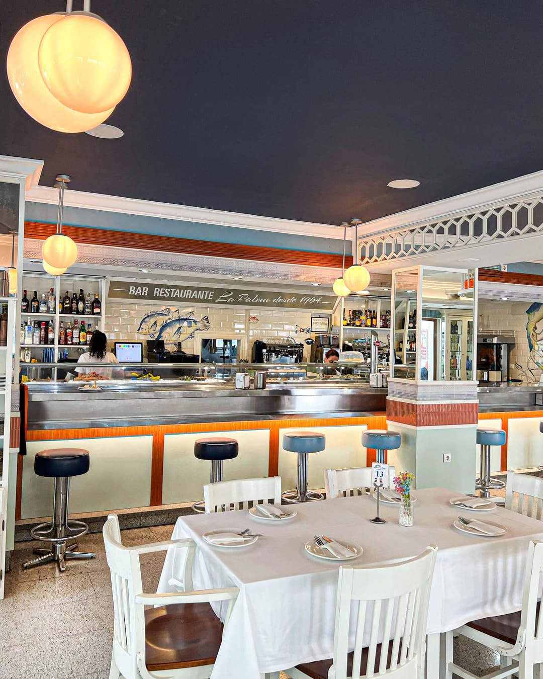 Salón interior del Restaurante La Palma, Calle Terraza, Estepona