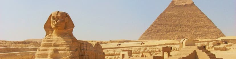 Cartel temático de la sala de escape 'Faraón', ambientada en el Antiguo Egipto, en Signum Escape Room Estepona