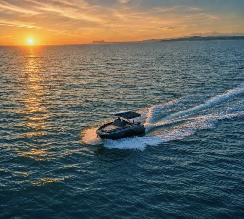 Private sunset boat trip in Estepona