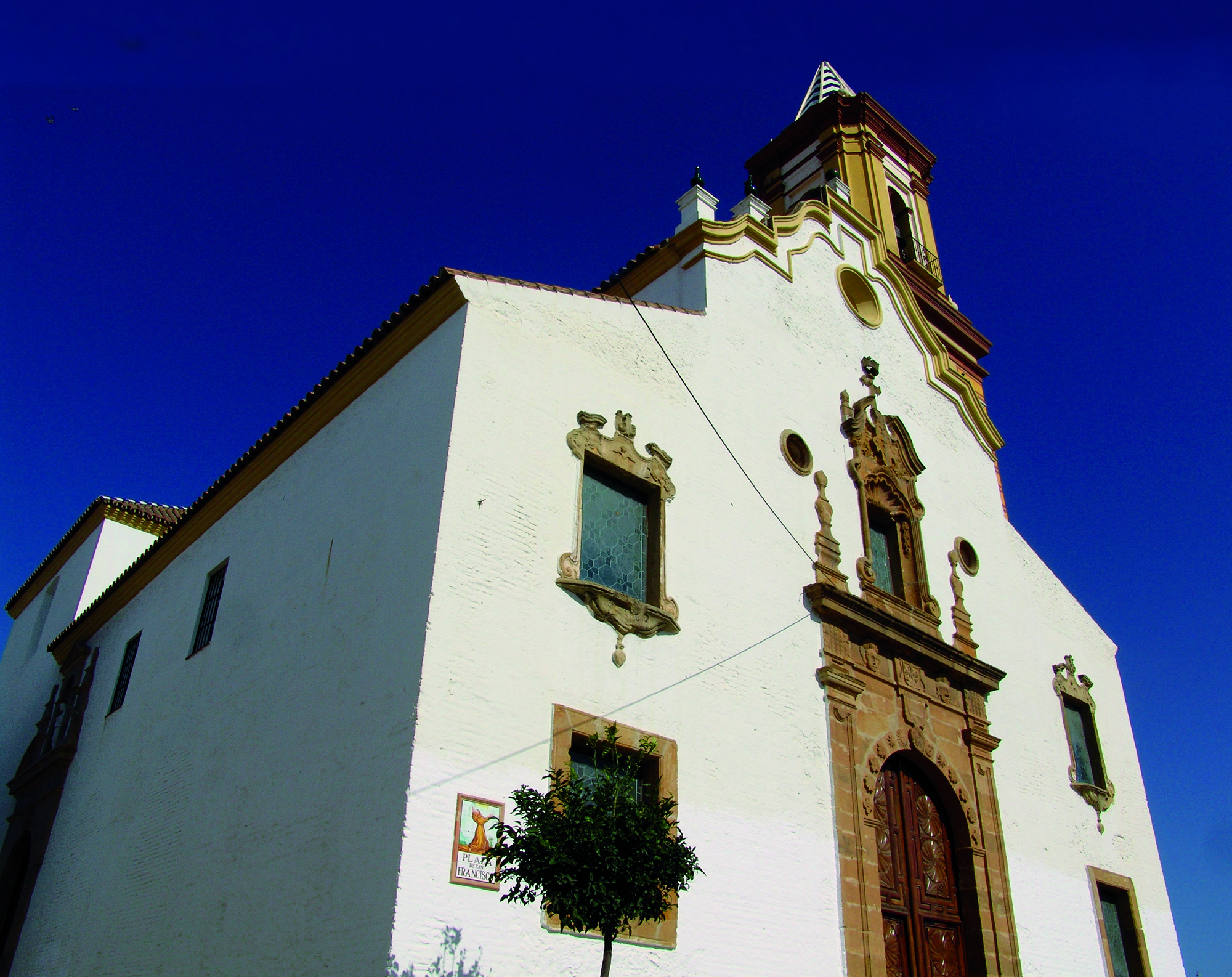 Torres gemelas de la Iglesia de los Remedios, Estepona